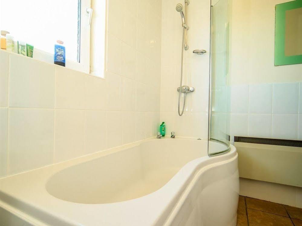 Guest house Alabare Salisbury